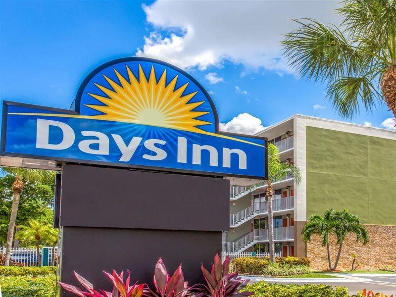 Hotel Days By Wyndham Lauderdale Airport Cruise Port Fort Lauderdale